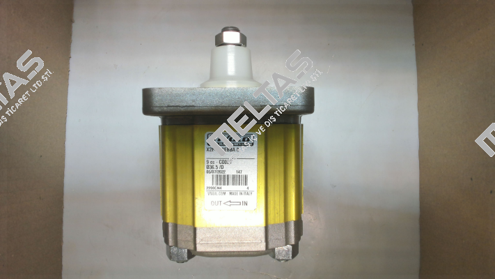 P/N: 010-250-01200, Type: X2P4502EBBA Vivoil Oleodinamica Vivolo