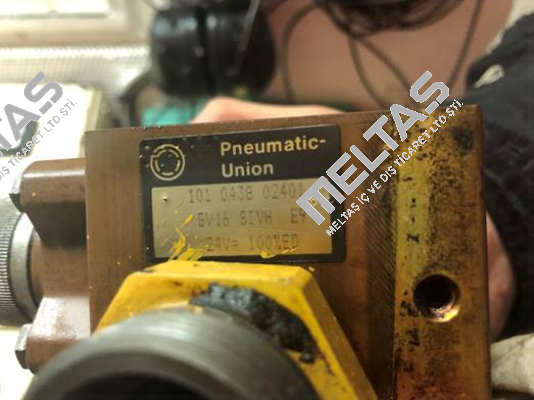 101 0438 02401 PNEUMATIC UNION