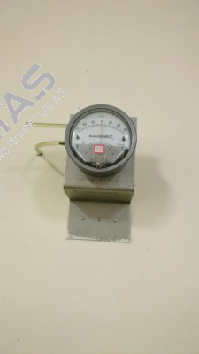 2300 Magnehelic