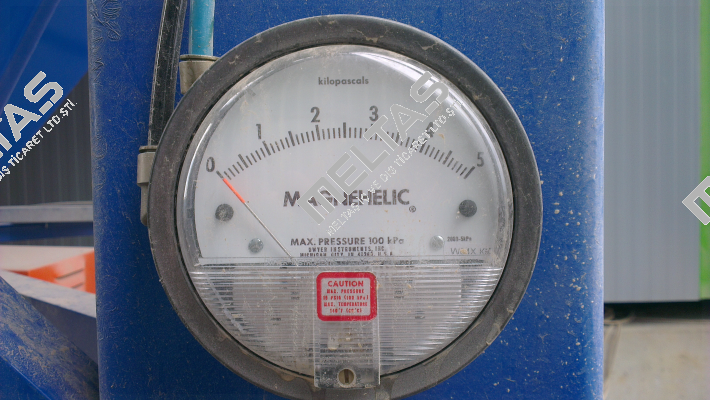 02-20.05.000  Magnehelic